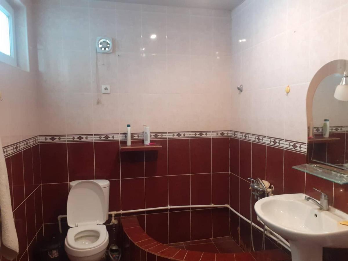 Maka'S Guesthouse Tionety Zewnętrze zdjęcie